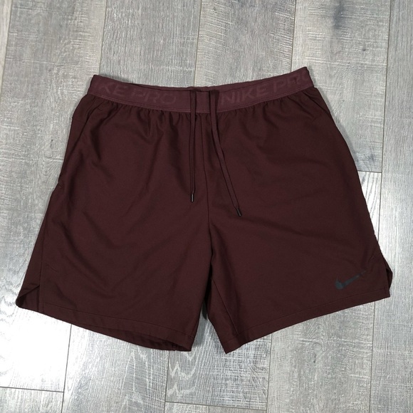 Nike Dri-Fit Women’s Athletic Shorts Size XXL - Picture 1 of 6